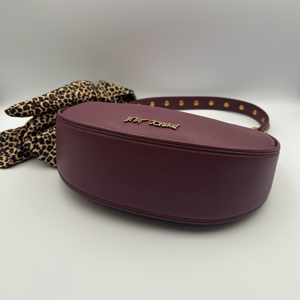 *New* Betsey Johnson Y2K Burgundy Shoulder Bag W/ Cheetah/Pearl Bow Bag Charm - Picture 16 of 16